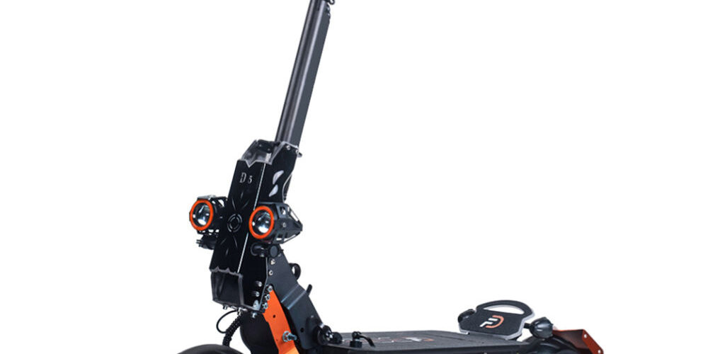 Lightweight Foldable Off-Road Electric Scooter (2) Lightweight foldable off-road electric scooter for adults
